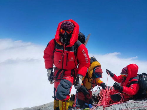 登頂了 珠峰登山隊裝備大揭秘,國貨再次崛起